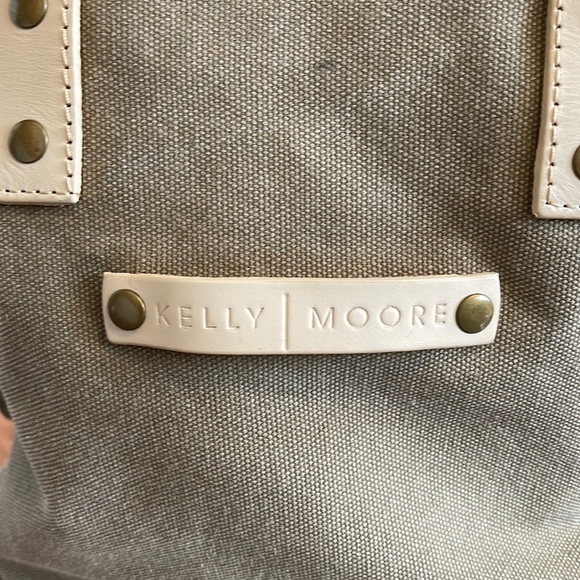 Kelly Moore Camera Bag Collins Sand Canvas/Bone Trim - Picture 8 of 16